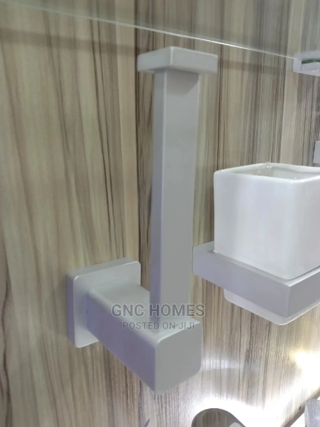 L Shape Tissue Paper Holder Original