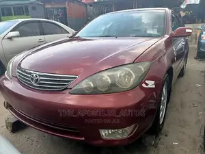 Toyota Camry 2005 Red