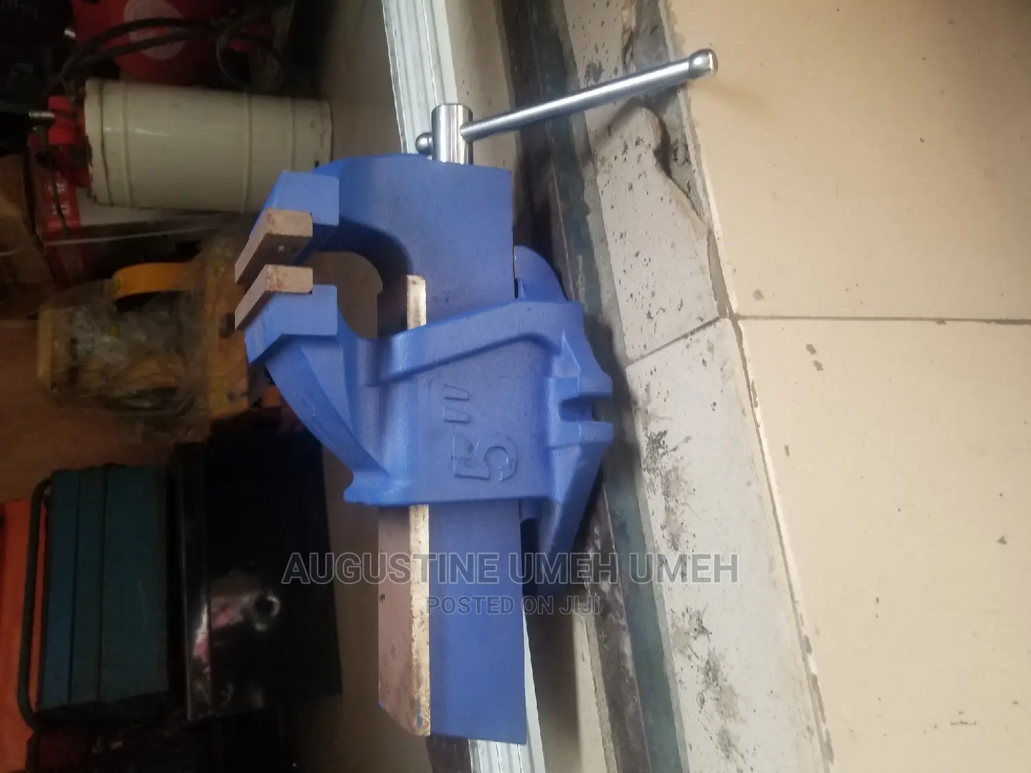 Vice for Holding Irons
