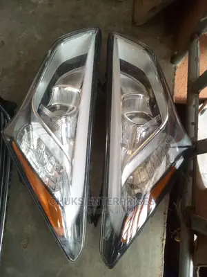 Hyundai Santafe 2012 Headlight Tokunbo