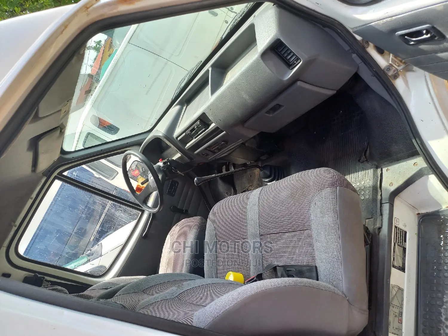 Ford Transit 2000 White