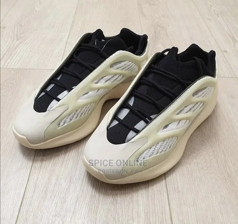 MP: Adidas Yeezy Boost