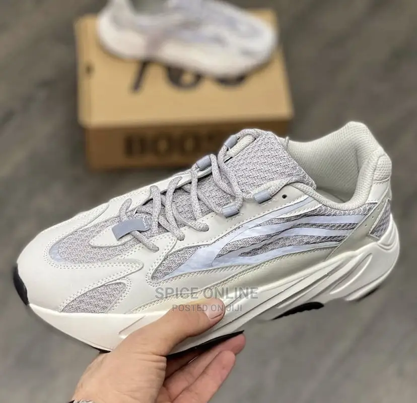 MP: Adidas Yeezy Boost