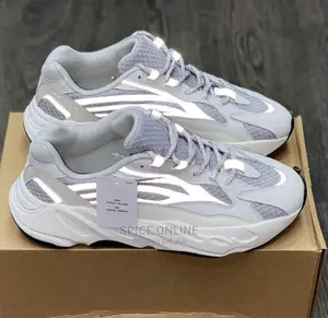 MP: Adidas Yeezy Boost