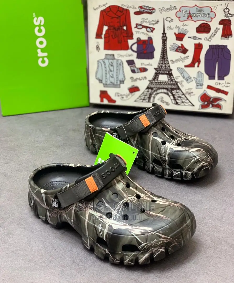 MP: Crocs Slippers