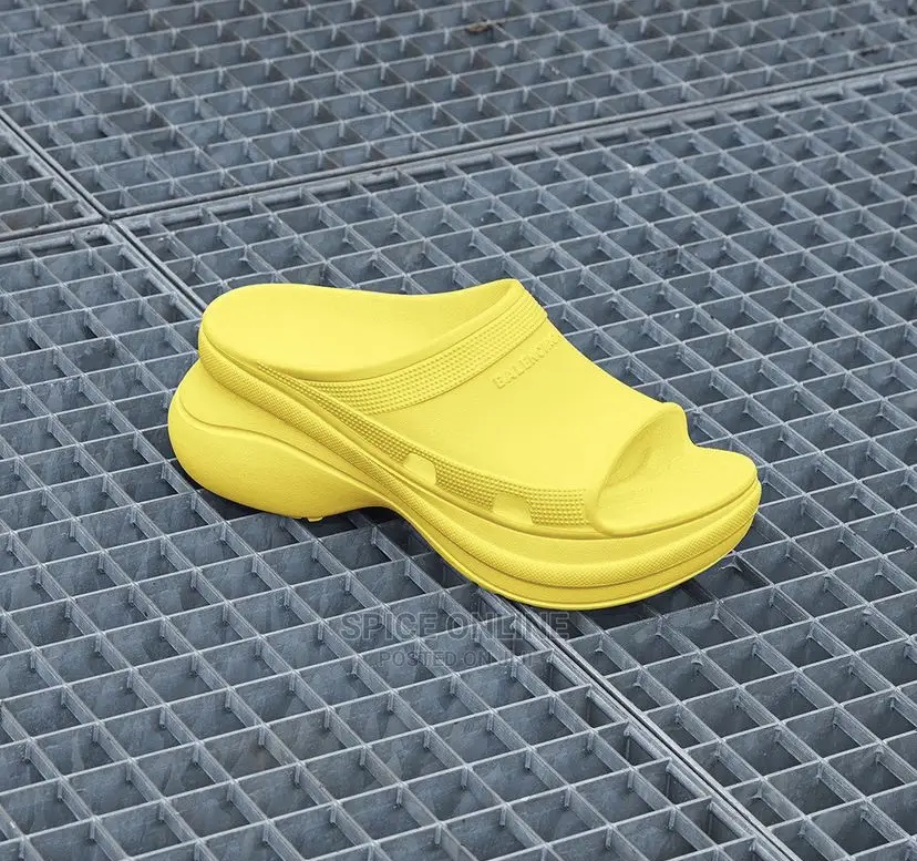 MP: Crocs Pool Slide