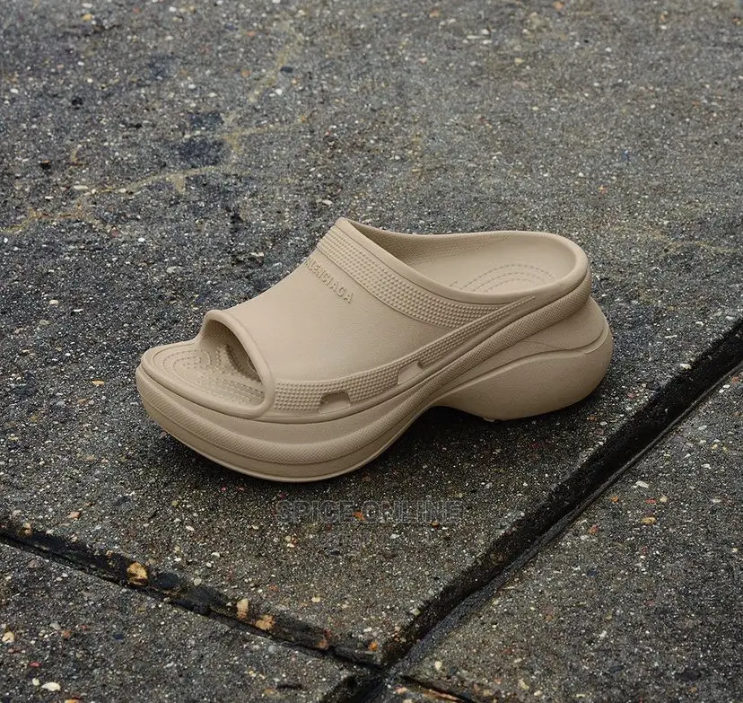 MP: Crocs Pool Slide