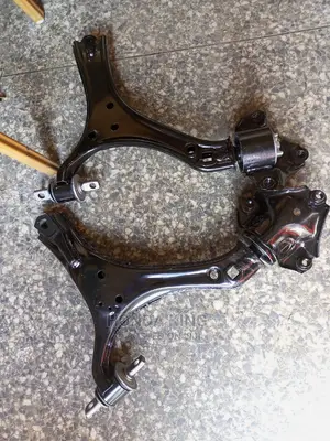 Complete Lower Arms for Honda Accord 013-017 Models