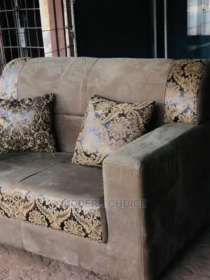 Quality Set of Sofa Up for Grab