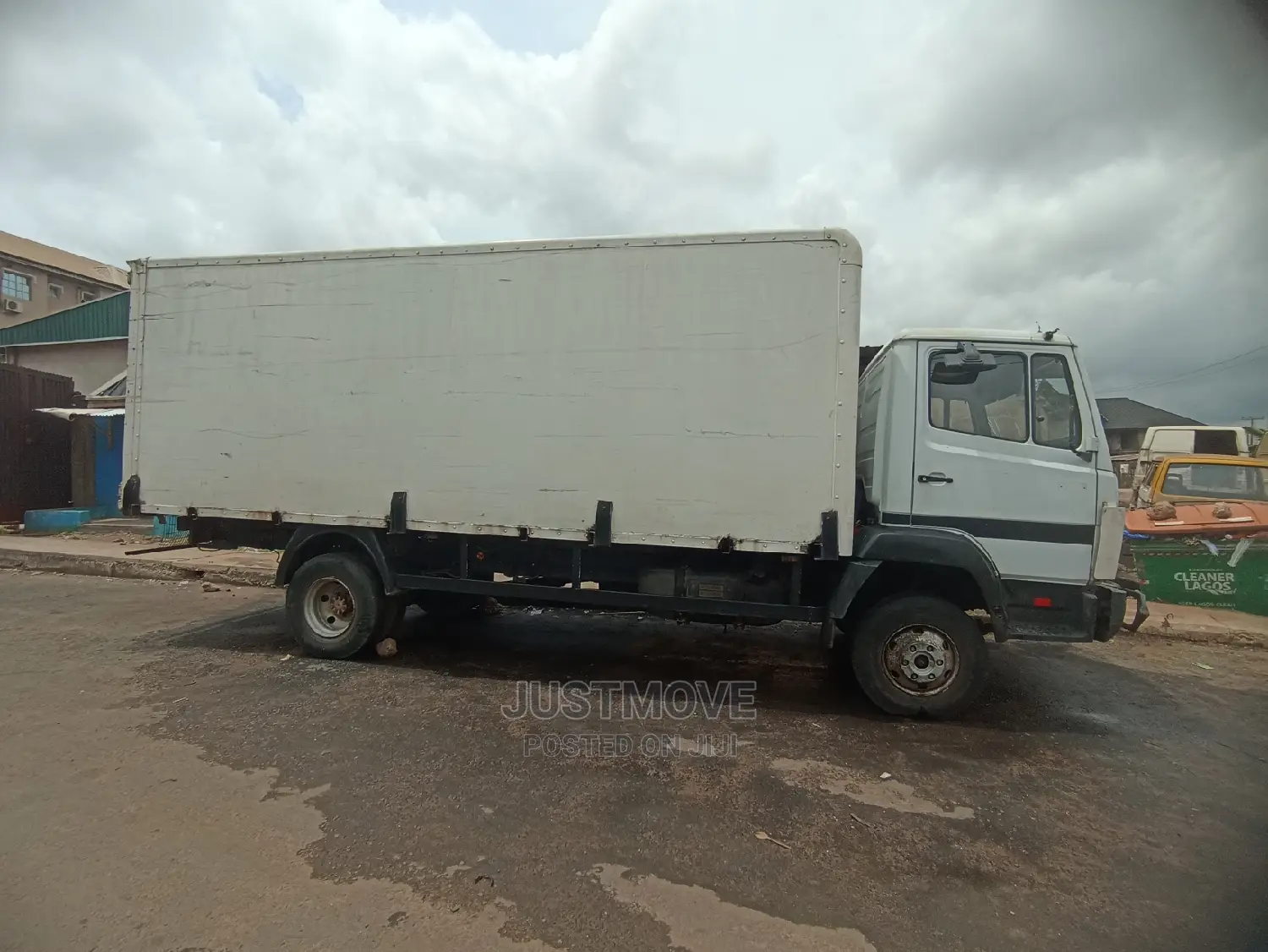 Hire Truck for Relocation Service