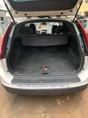 Volvo XC60 2011 White