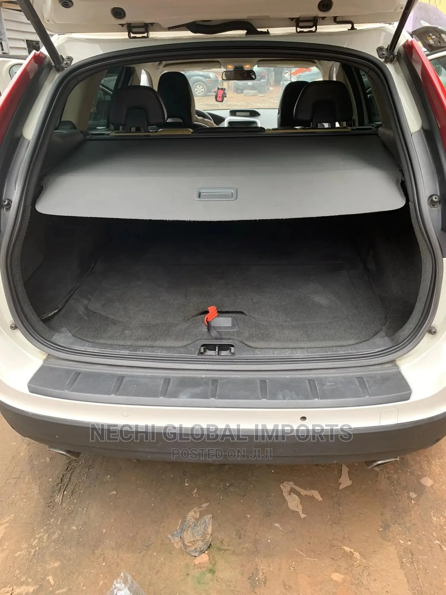 Volvo XC60 2011 White