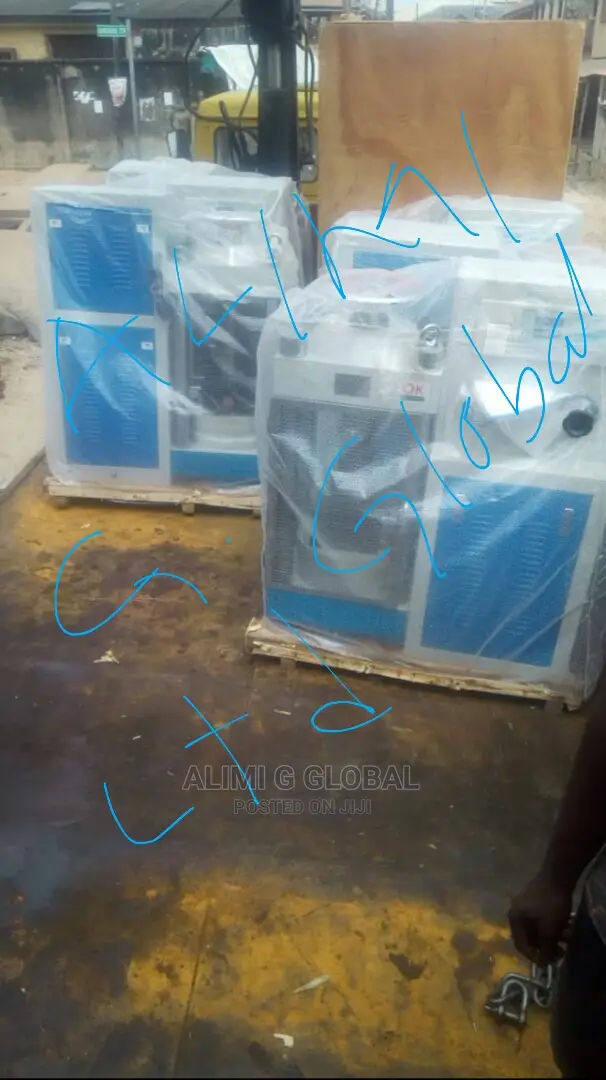 Digital Compression Machine 2000kn