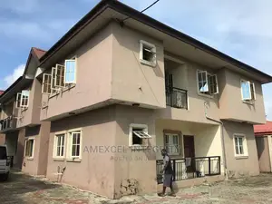 3bdrm Block of Flats in Springfield, Ado / Ajah for sale