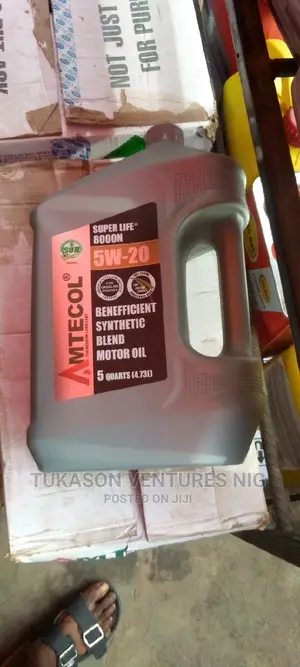 Engine Oil for Honda/ Acura Cars Available