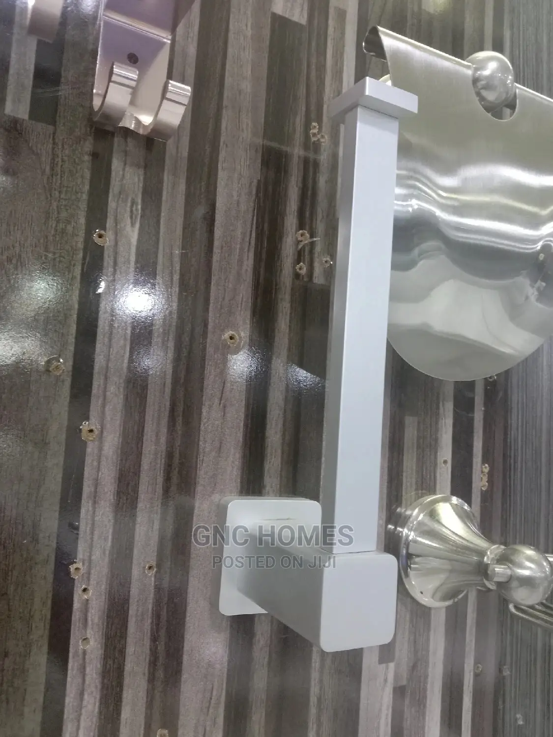 L Shape Tissue Paper Holder Original