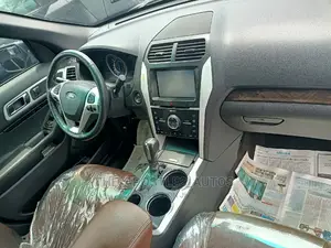 Ford Explorer 2014 Black