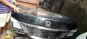 2013 Honda Accord Boot (With Yahoo Light )
