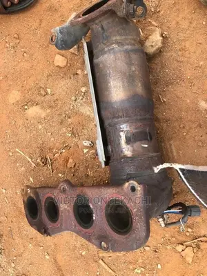 Engine Catalyst Toyota Camry 2.7 Up Sensor