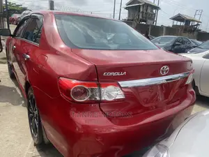 Toyota Corolla 2013 Red