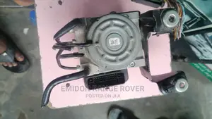 RANGE ROVER Evoque Abs Pump