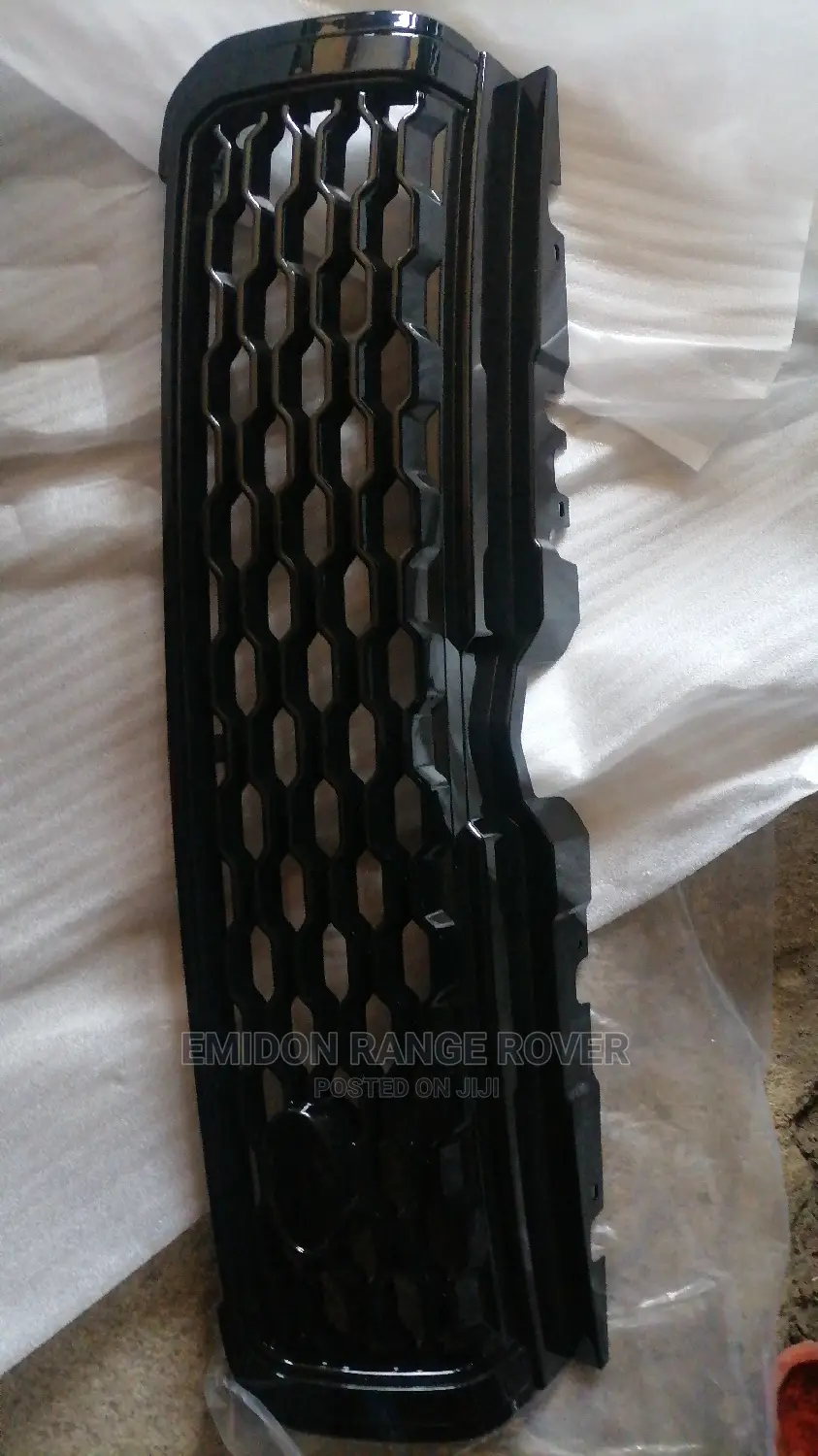 RANGE ROVER Evoque 2017 Front Grill