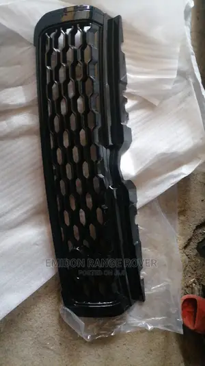 RANGE ROVER Evoque 2017 Front Grill