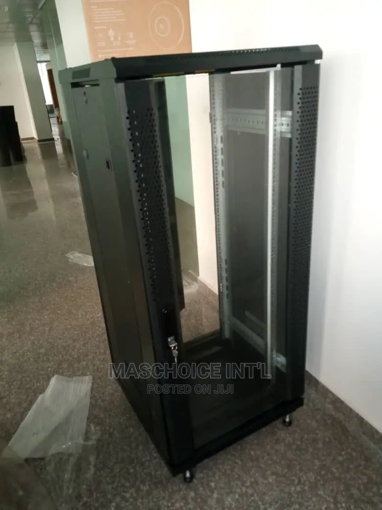 18u 600/600 Computer Rack