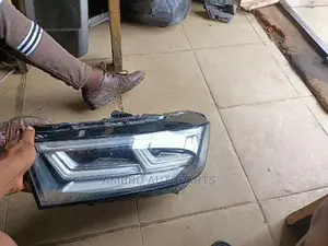 Head Lamp Audi Q5 2020