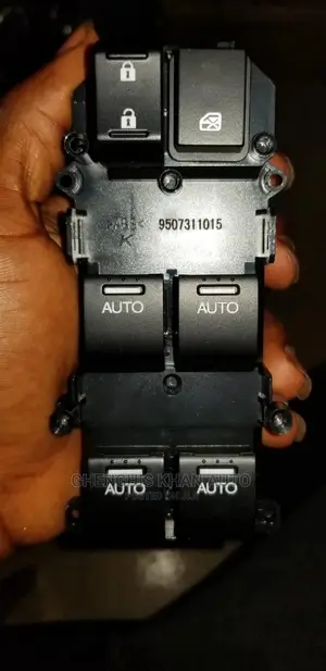 Pressing Button 2013/2014/2016/2017 Honda Accord