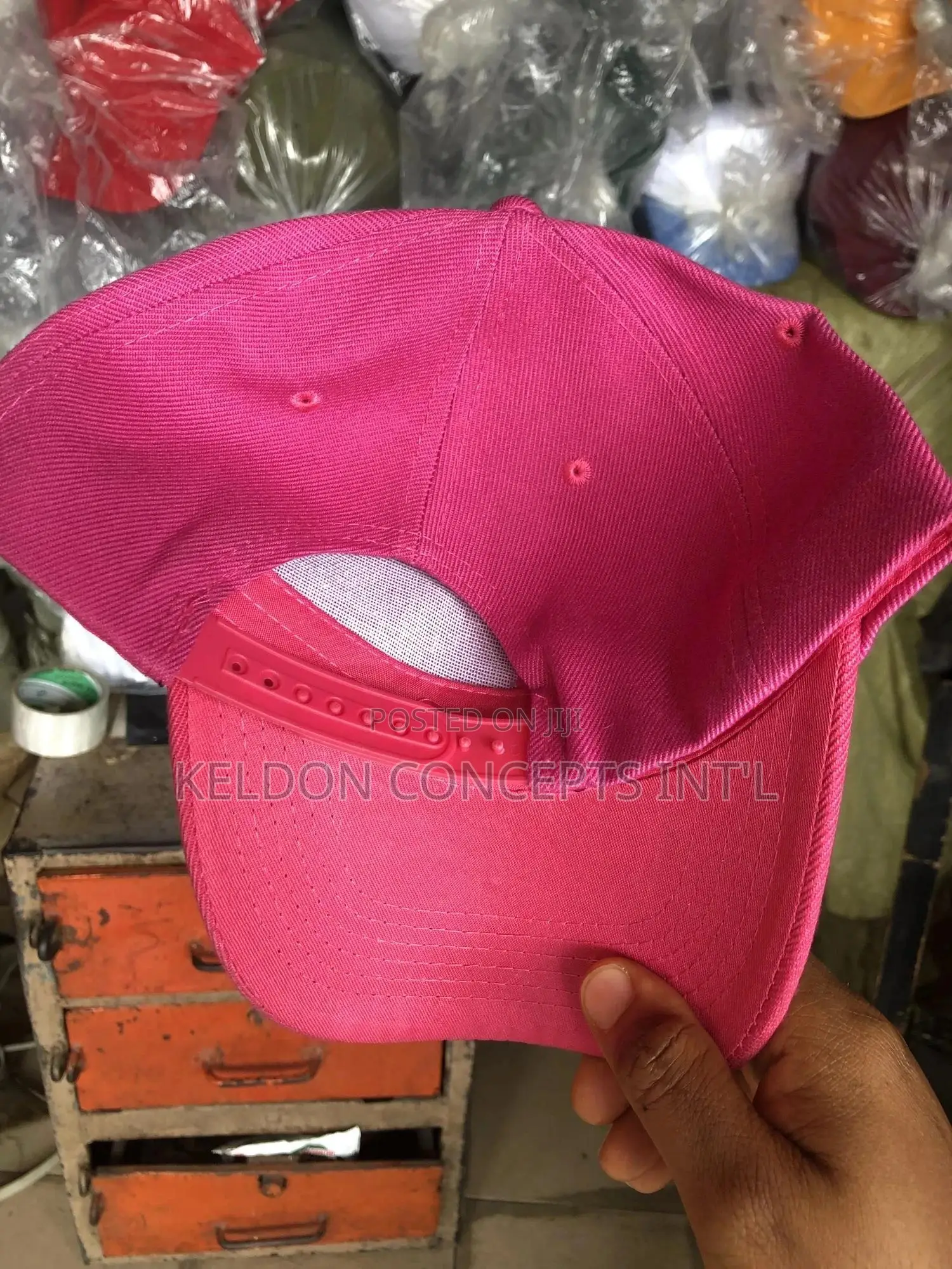 Wholesale Cotton Face Cap in Different Colors 500pcs