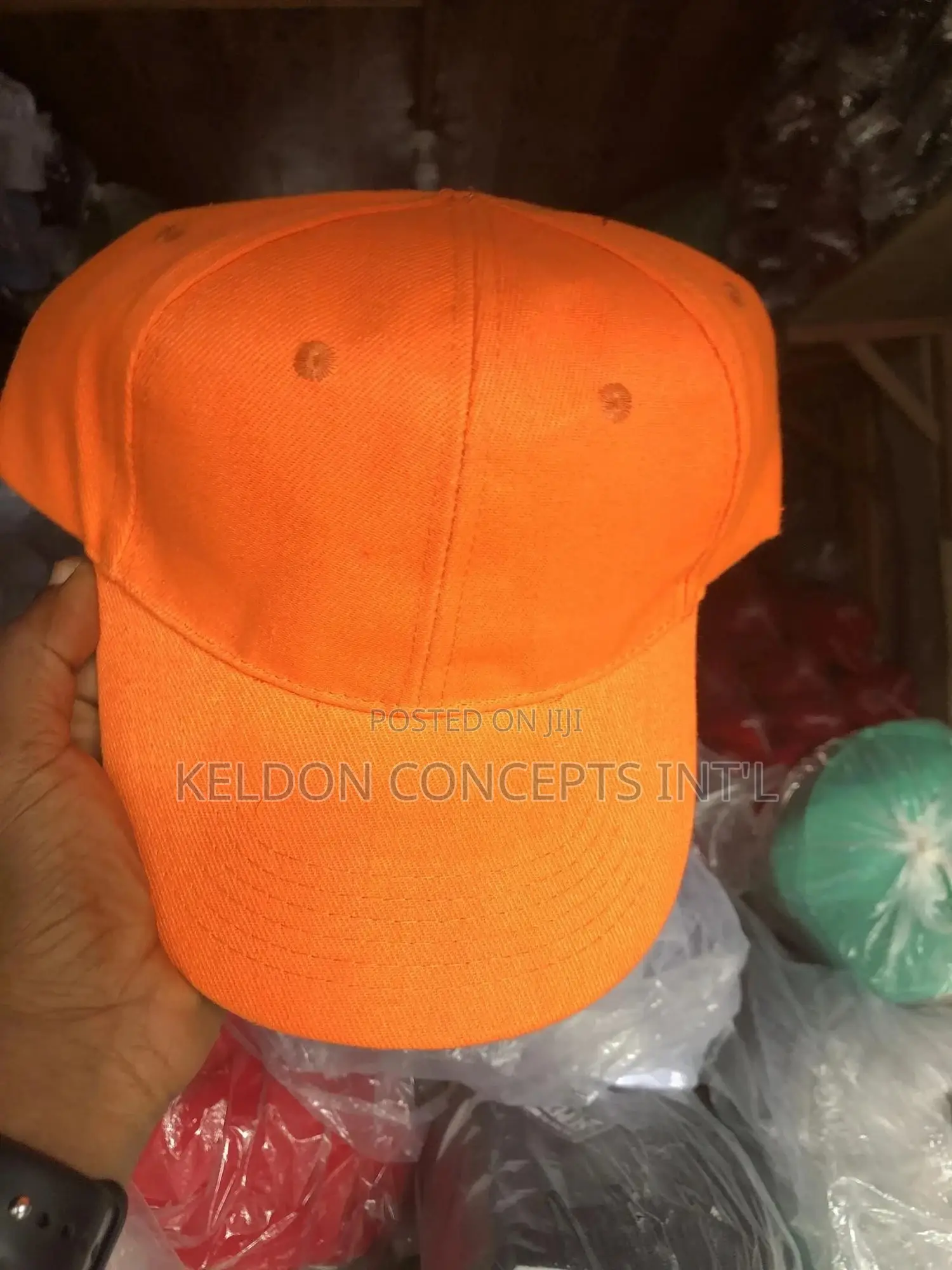 Wholesale Cotton Face Cap in Different Colors 500pcs