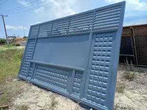 New Designs Plane Gate