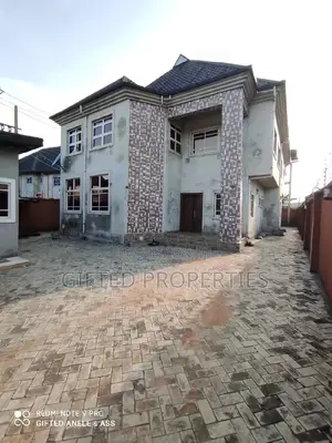 5bdrm Duplex in Amen Estate Corner, Port-Harcourt for sale