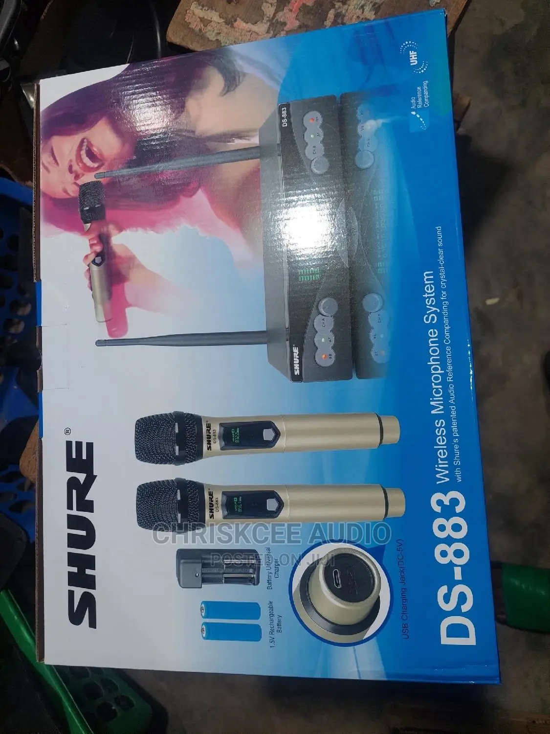 Shure DS-883 Professional Wireless Microphone