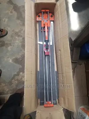 Tiles Cutter Machine