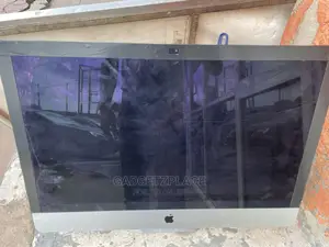 Desktop Computer Apple iMac 8GB Intel Core I5 HDD 1T