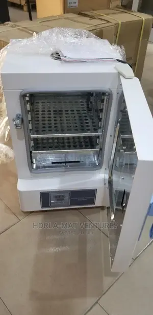 Laboratory Oven (30L)