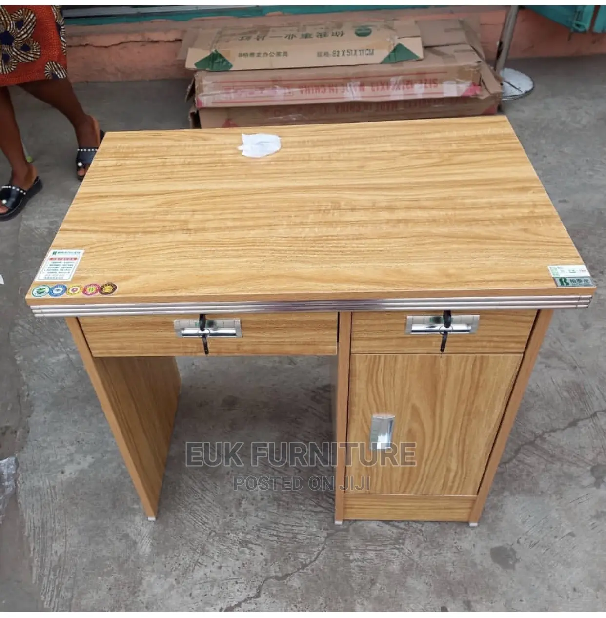 Quality Office Table With (Scratch Proof Color) 0.80 Meter