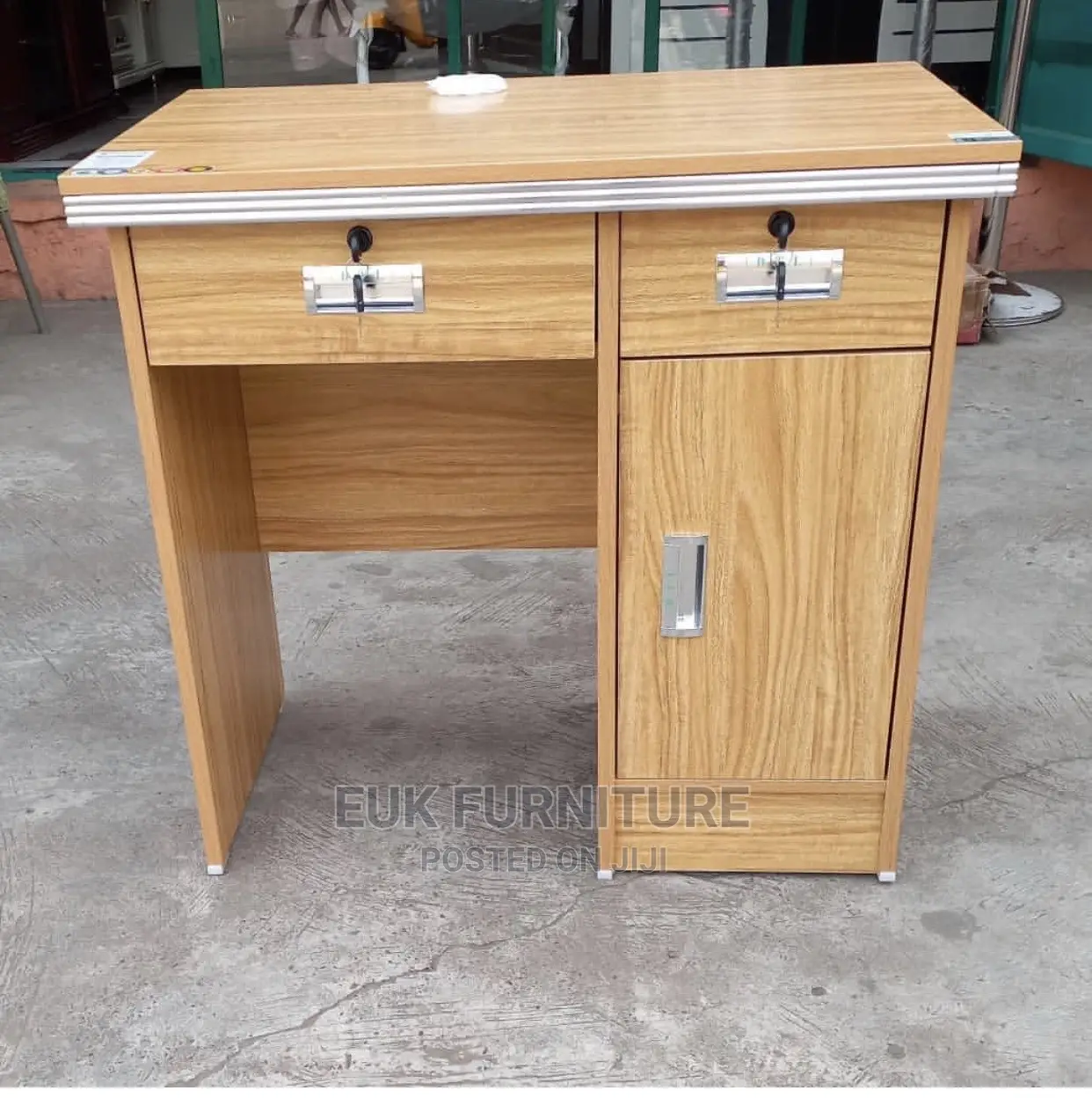 Quality Office Table With (Scratch Proof Color) 0.80 Meter