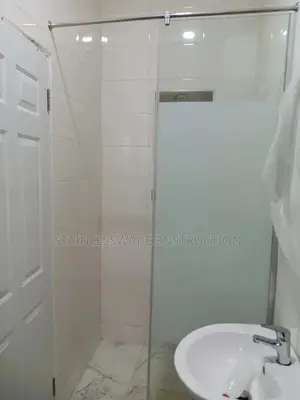 Shower Cubicle (Fix Light)