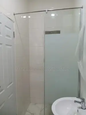 Shower Cubicle (Fix Light)