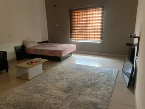 2bdrm Apartment in Chevron Estate for rent