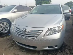 Toyota Camry 2009 Silver