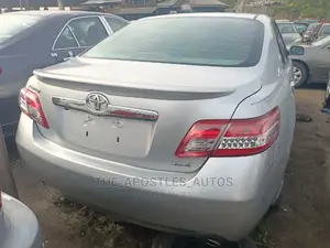 Toyota Camry 2009 Silver