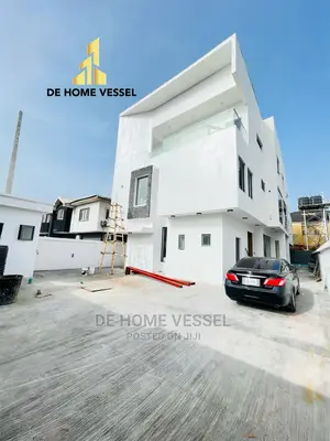 5bdrm Duplex in Lekki Phase 1 for Sale