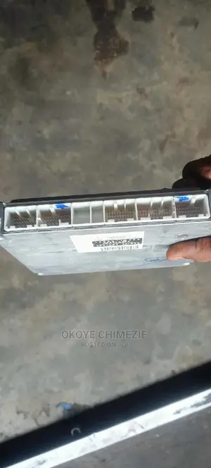 Photo - Lexus Rx330 Brain Box 4×2