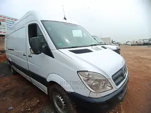 Van for Hire in Victoria Island