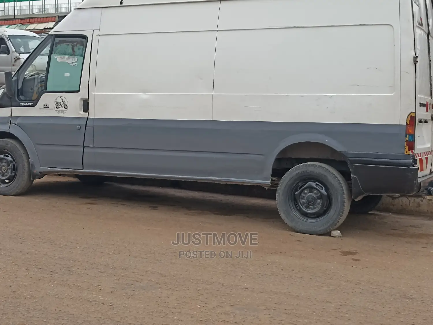 Moving Van for Hire in Ajah