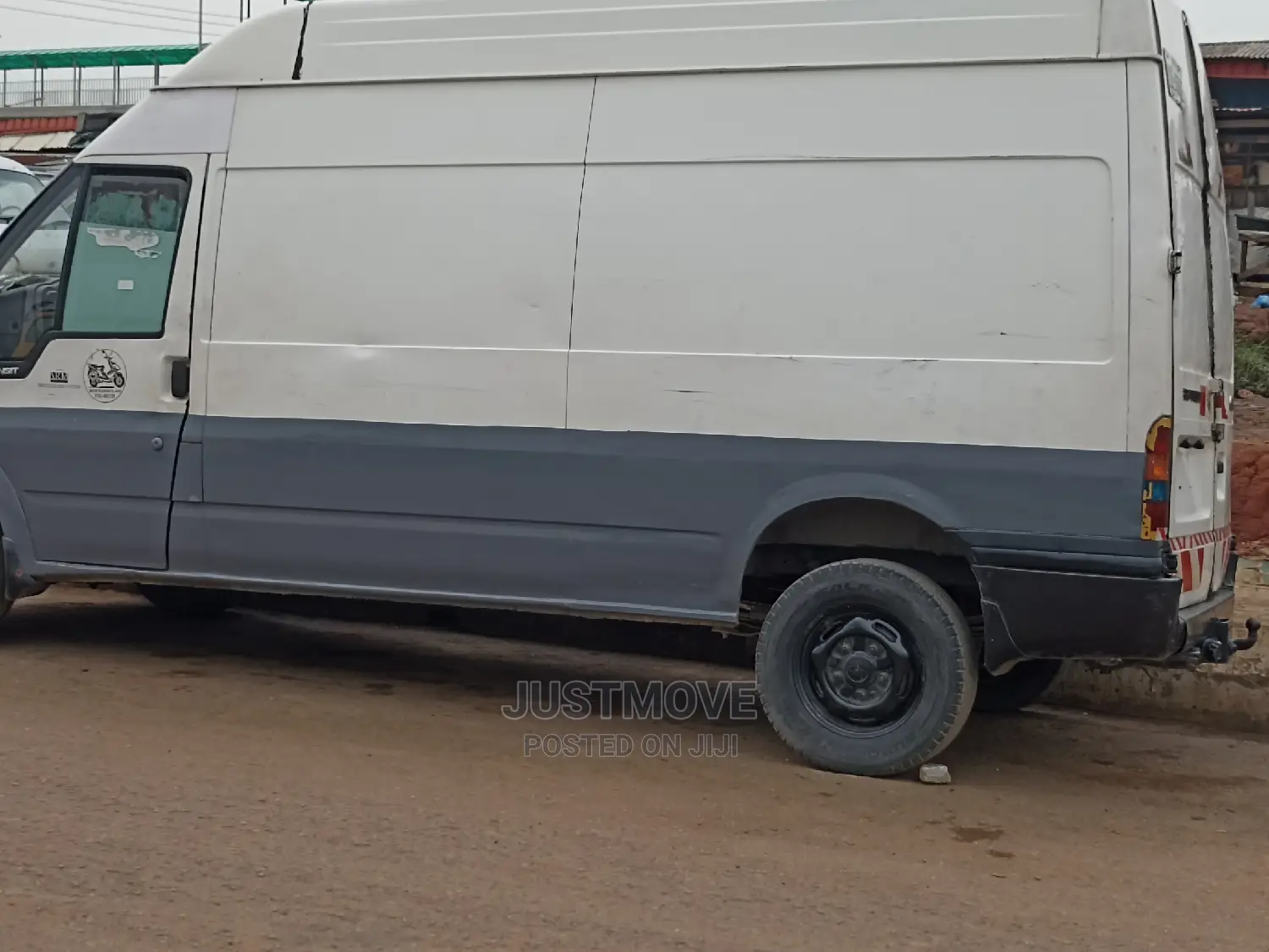 Moving Van for Hire in Ajah